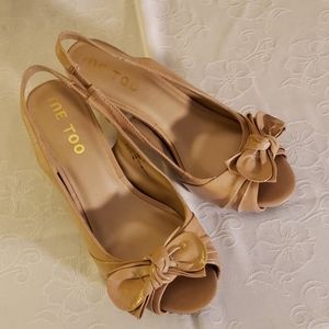 Women's peep toe heel